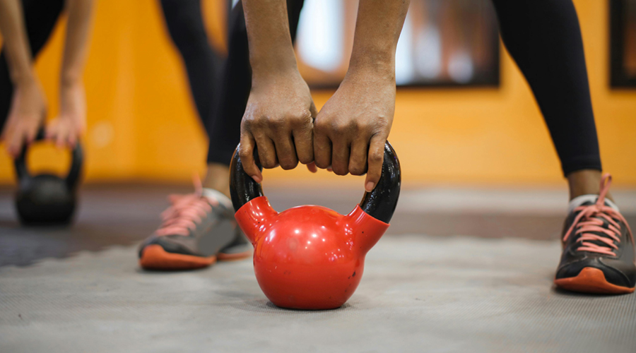 Allenamento con il kettlebell: esercizi base e avanzati