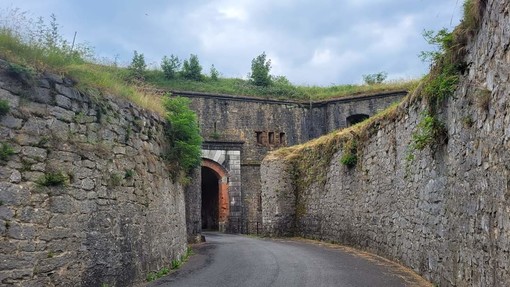 Turismo e storia, via al rilancio dei sentieri storici nei Forti di Nava Turismo e storia, via al rilancio dei sentieri storici nei Forti di Nava