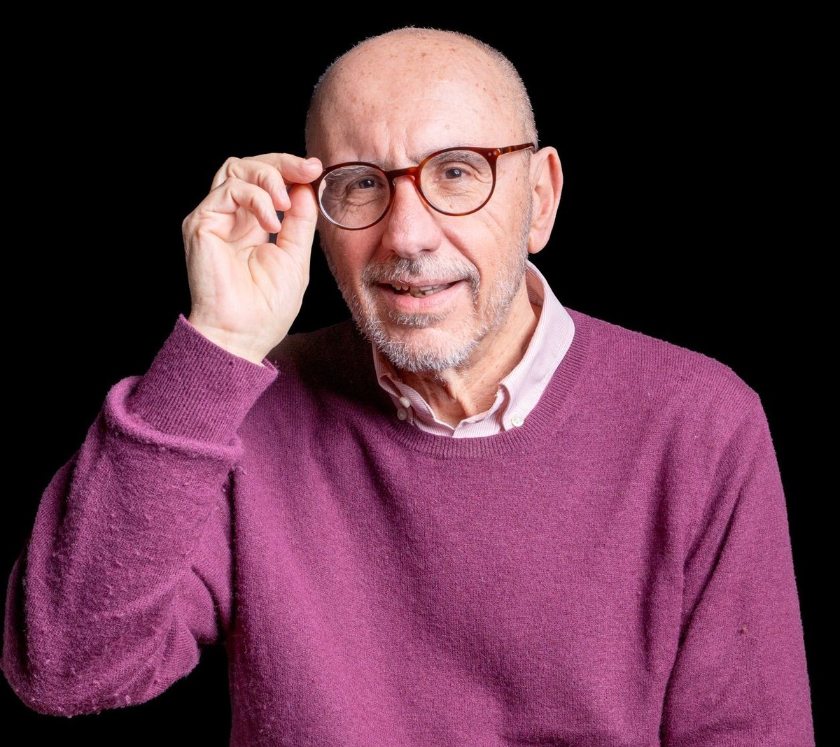 San Bartolomeo al Mare, al Tea con l’autore Bruno Morchio