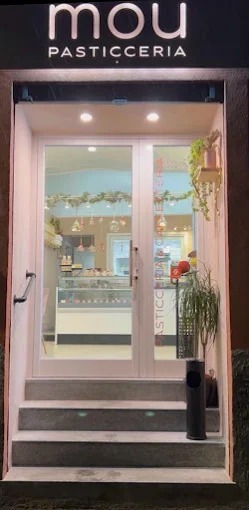 Caccia ai ladri che hanno colpito alla pasticceria Mou di Oneglia Caccia ai ladri che hanno colpito alla pasticceria Mou di Oneglia