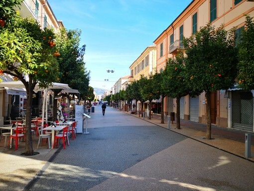 Diano Marina, nuove regole per il commercio nel centro storico Diano Marina, nuove regole per il commercio nel centro storico