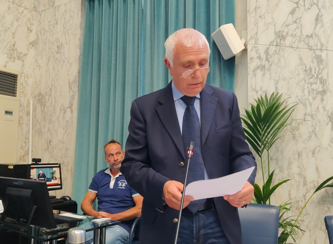 Consiglio comunale, bilancio nel mirino di Zarbano: &quot;Troppe variazioni e dipendenza dalle multe&quot;