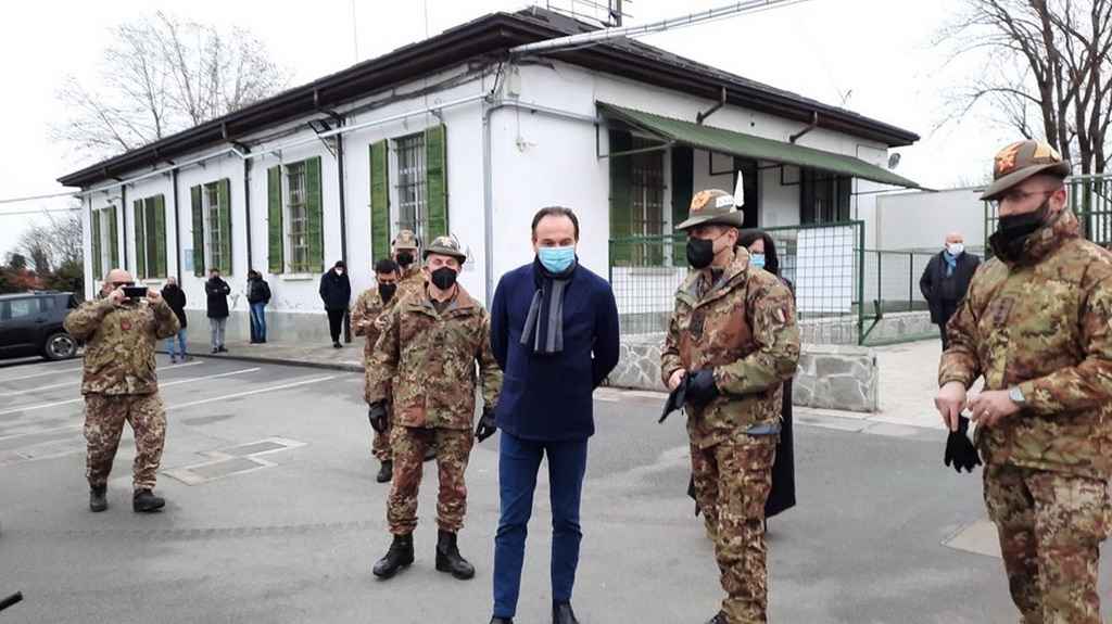 Il generale Francesco Figliuolo in visita oggi a Cuneo: &quot;Dal 10 gennaio terza dose dopo quattro mesi&quot; (Foto e Video)