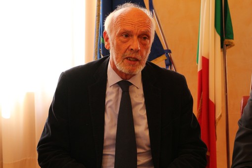 Caldo anomalo e crisi idrica, parla il climatologo Nicola Podestà Caldo anomalo e crisi idrica, parla il climatologo Nicola Podestà