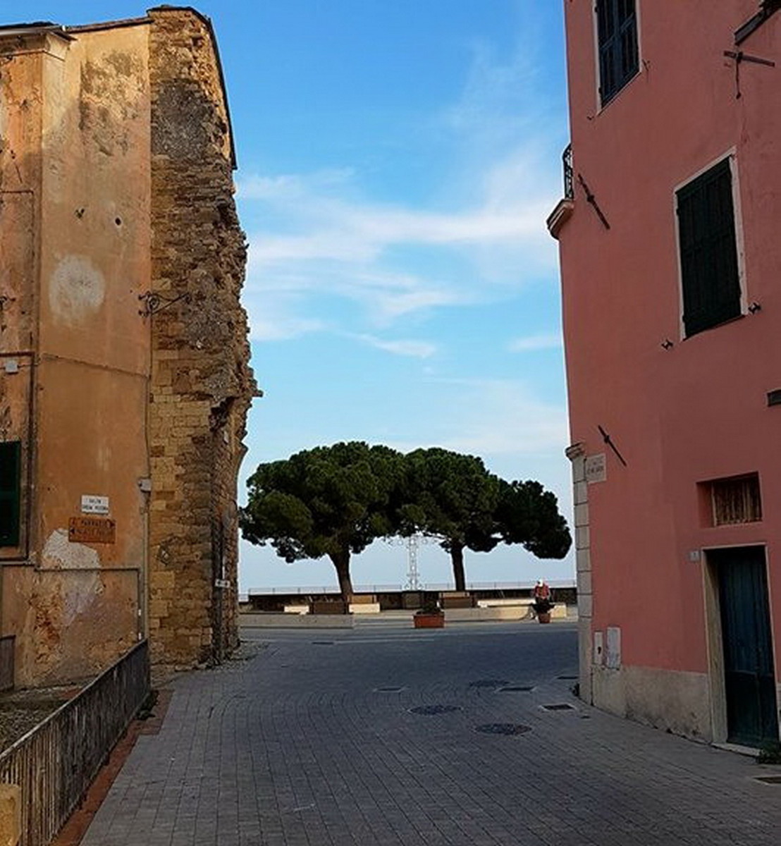 Imperia: sabato torna l'appuntamento 'GiraParasio' per visitare il borgo di Porto Maurizio