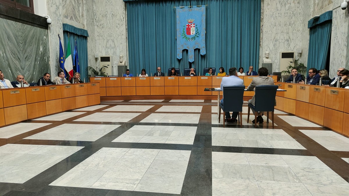 Imperia, in consiglio comunale il Bilancio consuntivo. L'opposizione: &quot;Solo tagli e sacrifici&quot;