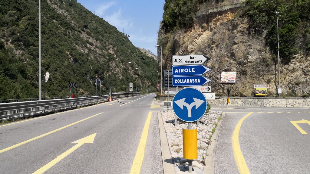 Ventimiglia: a fine settembre via il semaforo di Airole sulla SS20 durante il giorno, rimarrà di notte fino a dicembre Ventimiglia: a fine settembre via il semaforo di Airole sulla SS20 durante il giorno, rimarrà di notte fino a dicembre