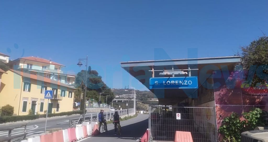 L'inizio della pista ciclabile alla stazione di San Lorenzo al Mare