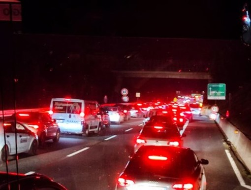 Caos autostrade durante le festività, Imperia Rinasce presenta un'interrogazione Caos autostrade durante le festività, Imperia Rinasce presenta un'interrogazione