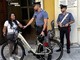 Ruba una bici elettrica in piazza Dante: denunciato 36enne Ruba una bici elettrica in piazza Dante: denunciato 36enne