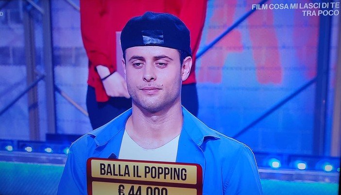 L'imperiese Simone Stella dei Fresh ‘n’ Clean balla il Popping a 'I Soliti Ignoti' (foto) L'imperiese Simone Stella dei Fresh ‘n’ Clean balla il Popping a 'I Soliti Ignoti' (foto)