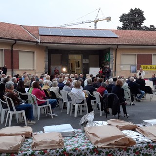 Caramagna ligure dal 185o al 1950,  grande partecipazione di pubblico alla presentazione del libro di  Sergio Cecchinel.    