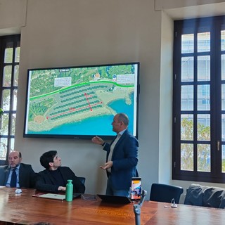 Imperia, “La Ciclabile di Scajola? Una sequela di errori”: opposizioni all’attacco (foto e video) Imperia, “La Ciclabile di Scajola? Una sequela di errori”: opposizioni all’attacco (foto e video)