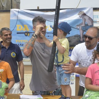 Imperia, “Pierini”, in gara per la competizione di pesca con canna da riva (foto)