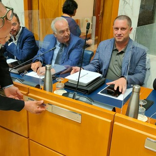 Imperia, surroga in consiglio comunale: Stefano Semeria subentra a Maria Nella Ponte per il Movimento 5 Stelle (foto)