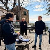 Costarainera, sopralluogo al cantiere del nuovo municipio: investimento da 1,8 milioni