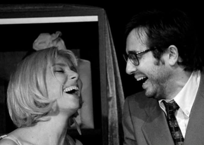 Lo spettacolo teatrale "Terremoto sui tacchi"
