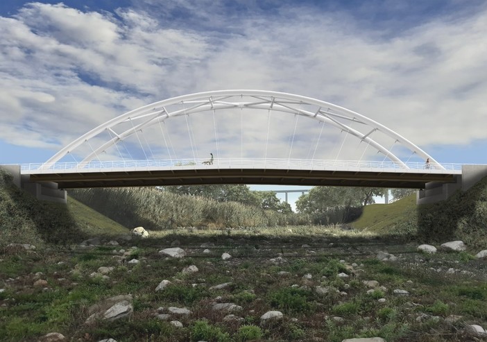 Demolizione del ponte di Piani a Imperia, navetta ogni mezz'ora ma i residenti: “Tremila persone isolate, occorre una passerella” Demolizione del ponte di Piani a Imperia, navetta ogni mezz'ora ma i residenti: “Tremila persone isolate, occorre una passerella”