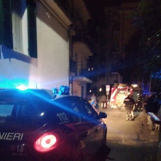 Imperia, frigorifero in fiamme in un appartamento di via Paoletti: intervento di Vvf e Carabinieri (Foto) Imperia, frigorifero in fiamme in un appartamento di via Paoletti: intervento di Vvf e Carabinieri (Foto)