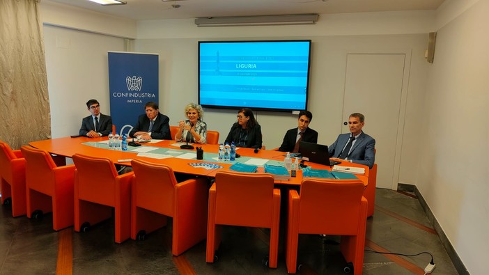 Il 2022 per l’economia della Liguria: il rapporto della Banca d’Italia presentato a Imperia ( foto e video) Il 2022 per l’economia della Liguria: il rapporto della Banca d’Italia presentato a Imperia ( foto e video)