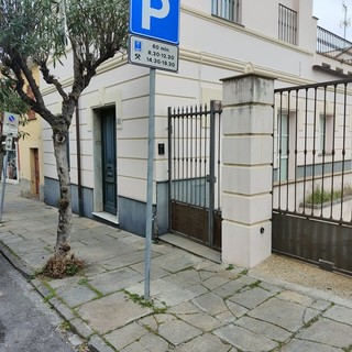 Imperia, nel centro di Porto Maurizio una comunità terapeutica per malati psichici: i timori di residenti e commercianti (foto)