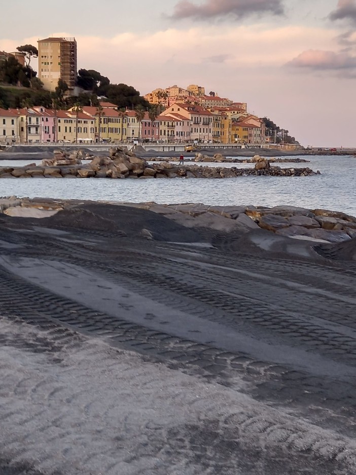Caso spiaggia del Prino, Imperia Rinasce: "Non basta realizzare dei lavori, bisogna farli con cura e attenzione"