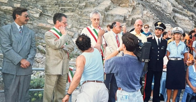 L’AMARCORD DEL SABATO. Incompiuta, quella “strana” inaugurazione dell’estate 1994: accesso libero ai pedoni ma non a biciclette e disabili L’AMARCORD DEL SABATO. Incompiuta, quella “strana” inaugurazione dell’estate 1994: accesso libero ai pedoni ma non a biciclette e disabili