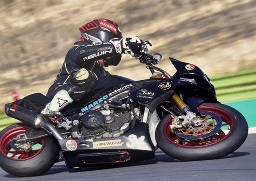 Motociclismo: l’imperiese Antonio Marzo sale al secondo posto del campionato italiano ‘Naked’ classe 1000 Motociclismo: l’imperiese Antonio Marzo sale al secondo posto del campionato italiano ‘Naked’ classe 1000