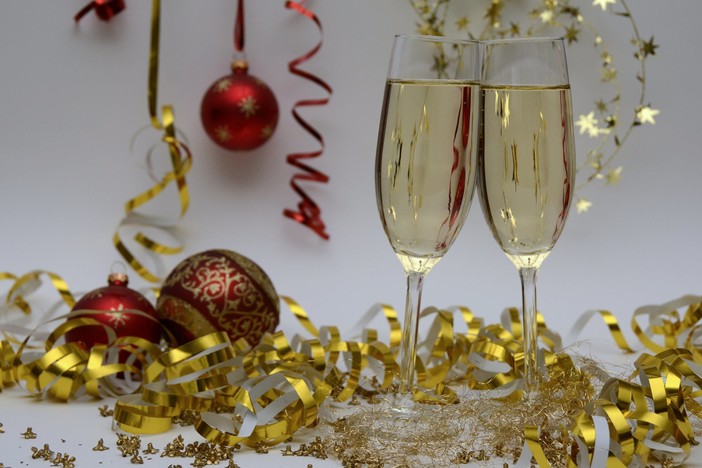 Imperia: domenica prossima Apericena di Natale offerto dall'associazione 'No Mobbing Onlus'