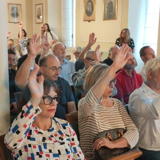 Assemblea dei sindaci in Provincia: Scajola mette sotto accusa Rivieracqua: “Società bidone, gestione del servizio gravemente inefficiente” (Foto e Video)