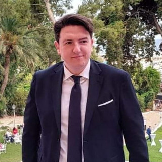 L'Amministrazione di Caravonica celebra la Terza Età con un dolce pensiero natalizio L'Amministrazione di Caravonica celebra la Terza Età con un dolce pensiero natalizio