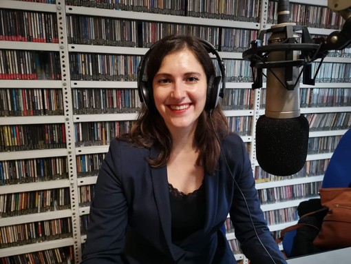 Alice Salvatore (M5S) ai microfoni di Radio Onda Ligure Alice Salvatore (M5S) ai microfoni di Radio Onda Ligure