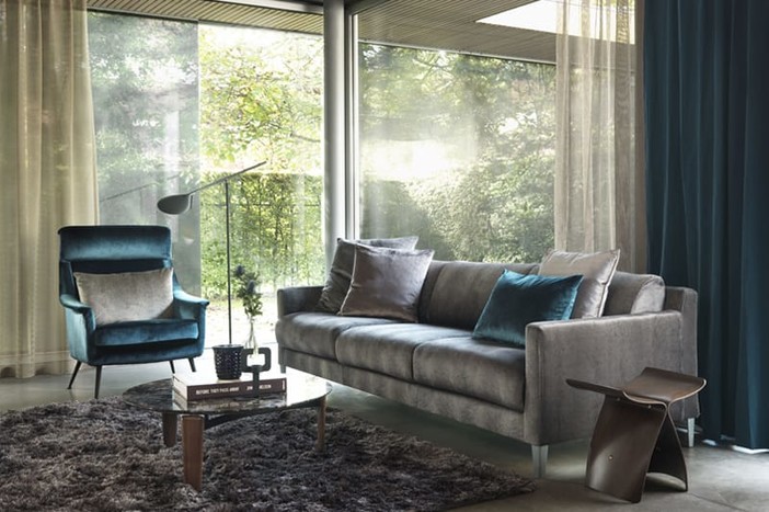 Il 'Black Friday' arriva anche da Arredi e Dintorni: tre giorni di sconti fino al 50% su tendaggi, arredamento e complementi d'arredo Il 'Black Friday' arriva anche da Arredi e Dintorni: tre giorni di sconti fino al 50% su tendaggi, arredamento e complementi d'arredo