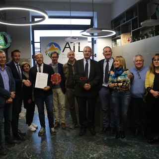 Il momento della firma