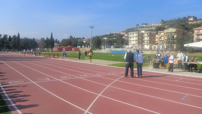 Corsa campestre, avanti tutta per il Vieusseux di Imperia e l'Aprosio di Ventimiglia