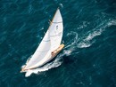 Vele d’Epoca Imperia, 'Aria' festeggia 90 anni con il guidone dello Yacht Club Italiano Vele d’Epoca Imperia, 'Aria' festeggia 90 anni con il guidone dello Yacht Club Italiano