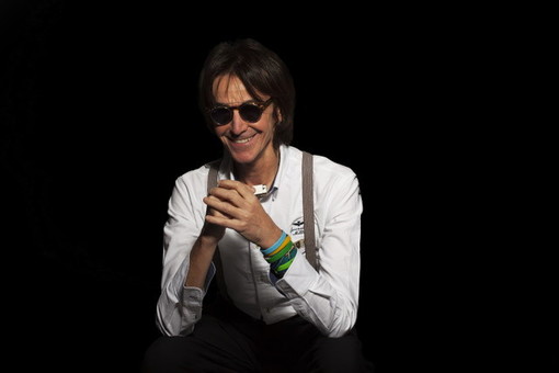 Alberto Fortis ospite a Diano Marina della rassegna 'Incontri ravvicinati con la Musica'