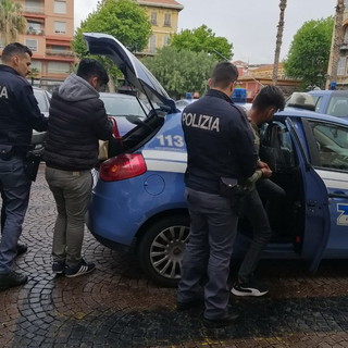 Ventimiglia: contrasto all’immigrazione clandestina, trovati sei pakistani dentro un'auto. Arrestati due passeur