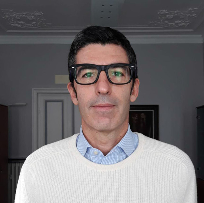 Imperia: domani pomeriggio alla Mondadori la giornata 'firma copie' con l'autore genovese Andrea Percivale Imperia: domani pomeriggio alla Mondadori la giornata 'firma copie' con l'autore genovese Andrea Percivale