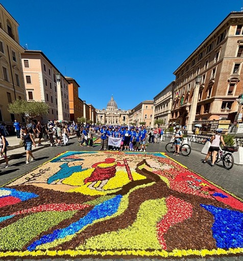 Da Diano Marina a Roma per allestire la storica infiorata Da Diano Marina a Roma per allestire la storica infiorata