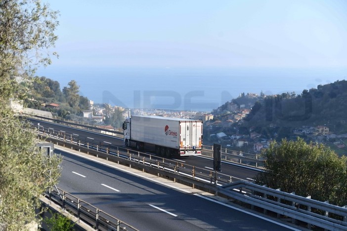 Dopo quelli a Genova l'Uncem chiede alle Autostrade pedaggi gratuiti anche nel ponente della nostra regione