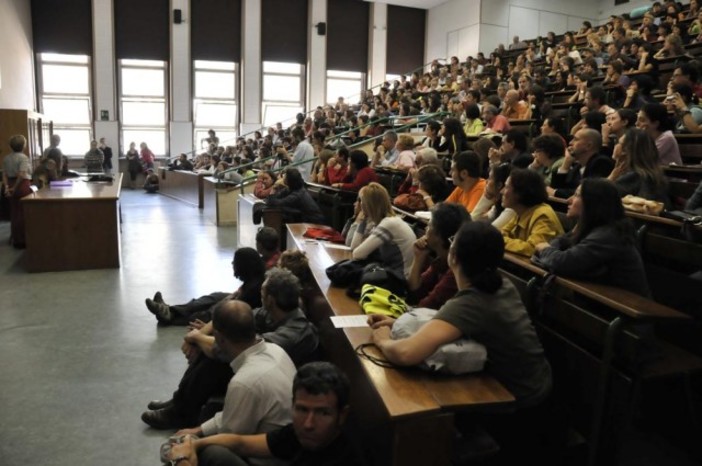 Coronavirus: il rettore Comanducci sospende per una settimana lezioni ed esami dell'Università di Genova Coronavirus: il rettore Comanducci sospende per una settimana lezioni ed esami dell'Università di Genova