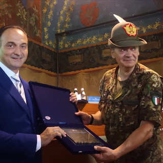 Gli Alpini scaleranno oltre 150 cime in Italia per i loro 150 anni: nella nostra provincia arriveranno a Nava