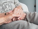 Imperia, allarme solitudine tra gli anziani nelle frazioni: Bracco (PD) chiede nuovi centri ricreativi Imperia, allarme solitudine tra gli anziani nelle frazioni: Bracco (PD) chiede nuovi centri ricreativi