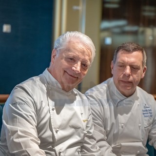 Iginio Massari firma un dolce dedicato al Festival di Sanremo: il suo legame con la provincia di Imperia (foto e video)