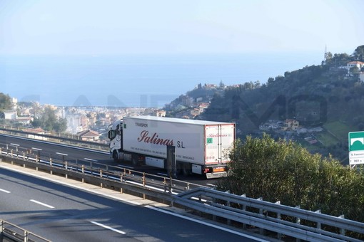 Fine settimana post lock down: Coldiretti “Maltempo e code in autostrada fanno ritardare la ripartenza del turismo” Fine settimana post lock down: Coldiretti “Maltempo e code in autostrada fanno ritardare la ripartenza del turismo”