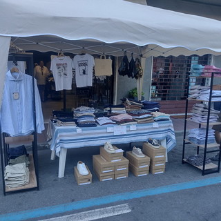 Arma di Taggia: ottima affluenza per ‘Botteghe artigiane’ organizzato dalla Confartigianato (Foto) Arma di Taggia: ottima affluenza per ‘Botteghe artigiane’ organizzato dalla Confartigianato (Foto)