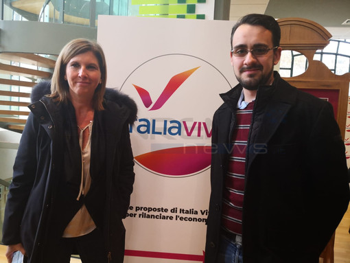 Matteo Renzi a Torino per presentare 'Italia Viva', presente anche delegazione ligure con il sindaco di Terzorio Valerio Ferrari Matteo Renzi a Torino per presentare 'Italia Viva', presente anche delegazione ligure con il sindaco di Terzorio Valerio Ferrari