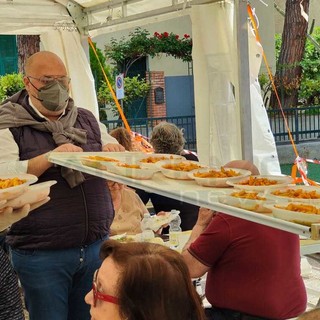 Bomba Day: oltre 200 pasti serviti agli evacuati dalla protezione civile e dal sindaco Giuffra