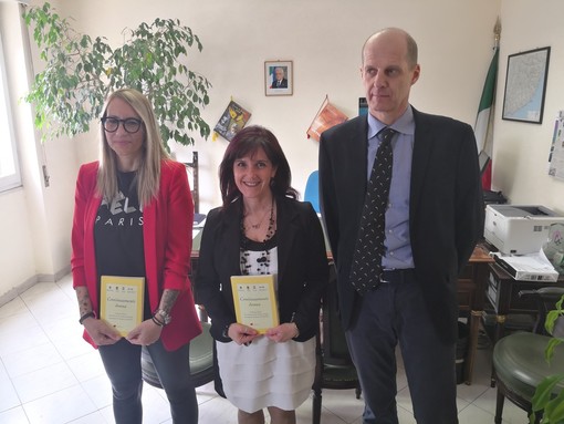 Imperia: venti borse di studio per studentesse meritevoli, presentato oggi il bando del progetto 'Continuamente donna' (Foto e video) Imperia: venti borse di studio per studentesse meritevoli, presentato oggi il bando del progetto 'Continuamente donna' (Foto e video)